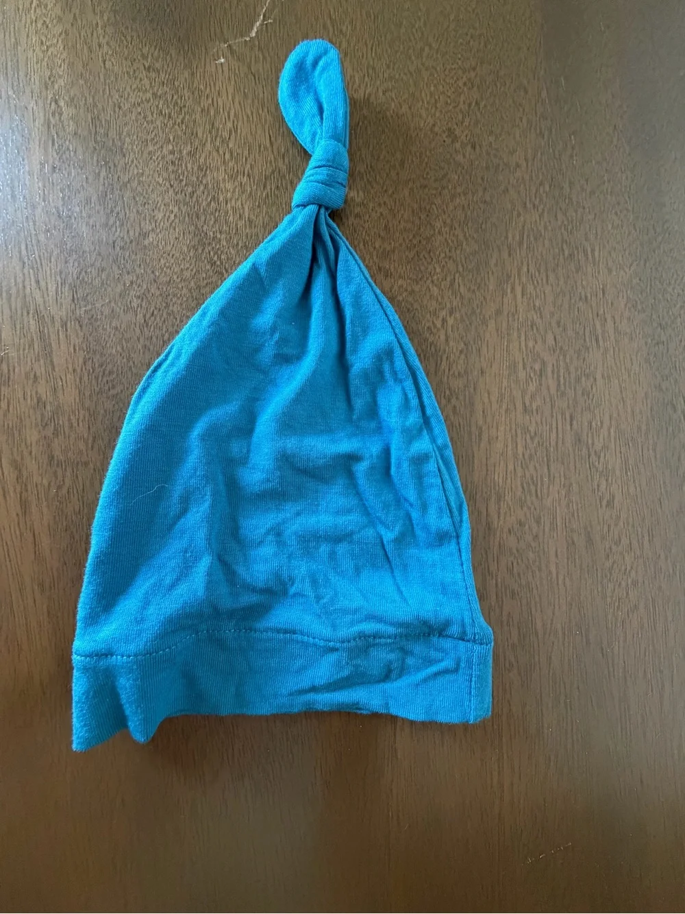 Kyte Baby Knot Hat, Newborn. Color: Teal ( I think).